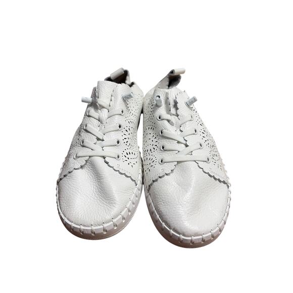 Yokohama Collection Shoes - Yokohama White Leather Eyelet Sneakers Quiet Luxury Romantic EU 40